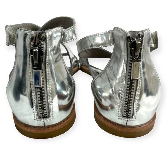 Eileen Fisher NEW CiCi Strappy Zip Leather Sandals Silver Mirror Metallic Sz 6.5 - Picture 4 of 9